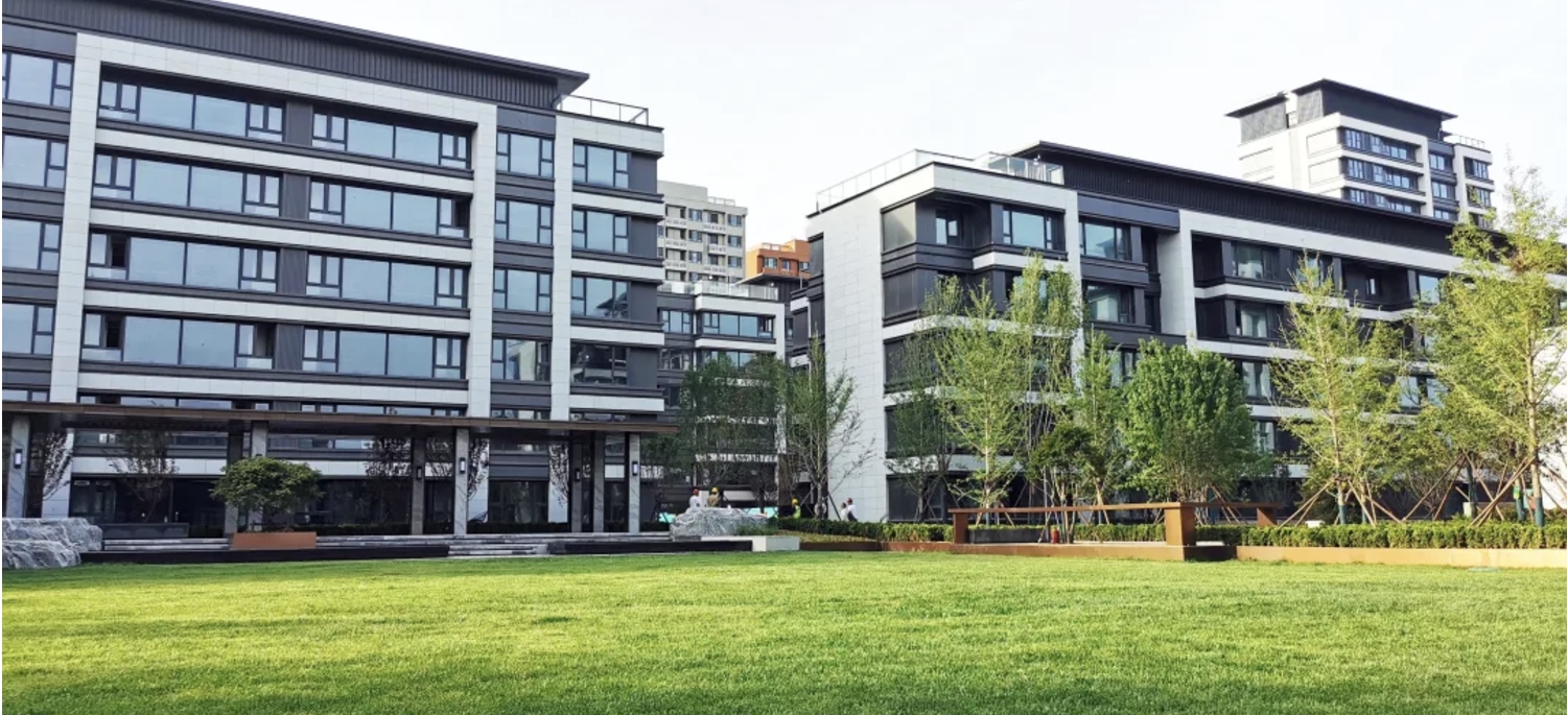 张强调研经开区国际Z6尊龙凯时社区项目建设时强调，，，，，，以重点项目强引擎催生发展新动能