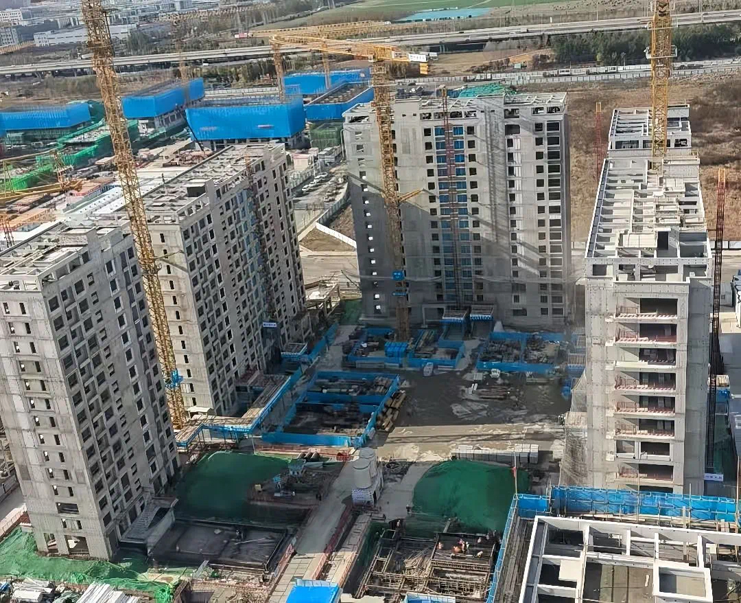 国际Z6尊龙凯时社区3号地块项目完成主体结构全面封顶